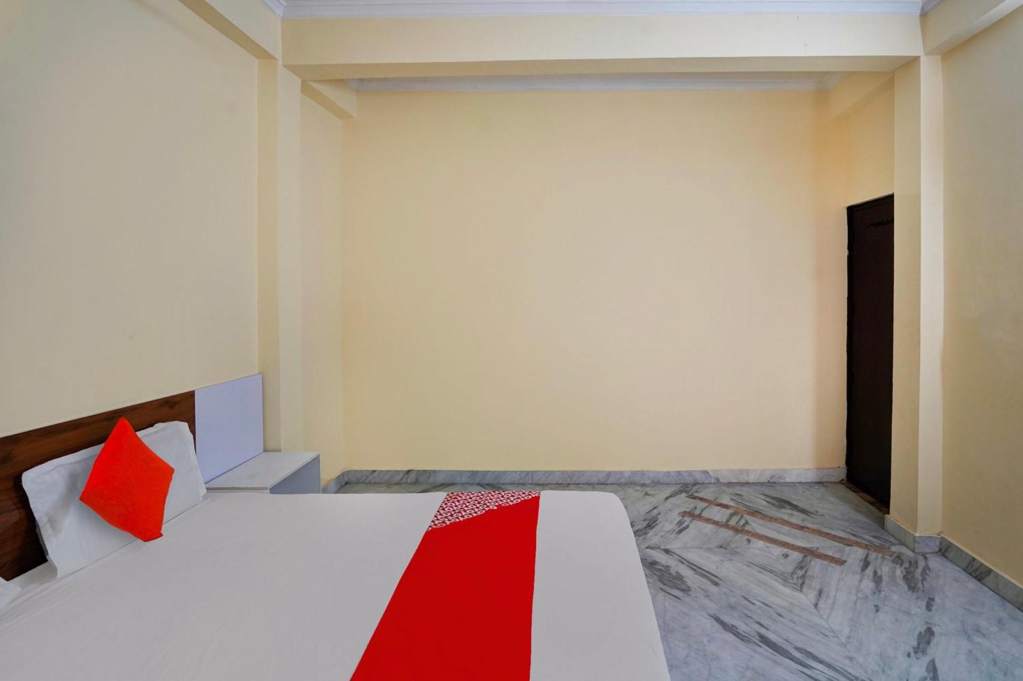 Hotel O 81617 The Pacific Hotel Ghaziabad Extérieur photo