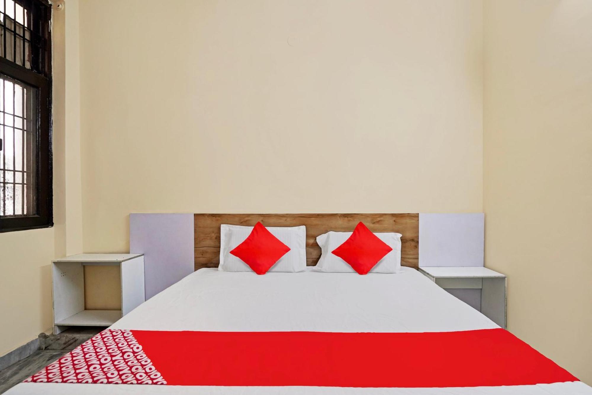 Hotel O 81617 The Pacific Hotel Ghaziabad Extérieur photo