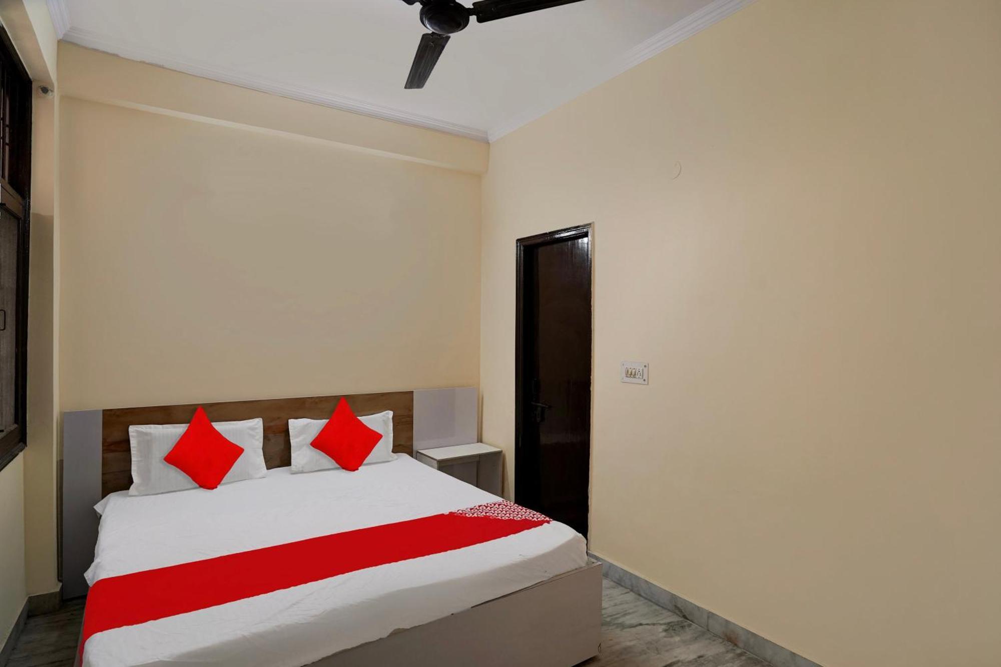Hotel O 81617 The Pacific Hotel Ghaziabad Extérieur photo